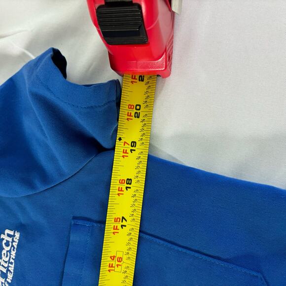 Figgs scrubs women’s top size small - Picture 6 of 7